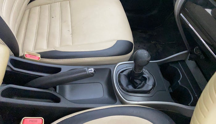 2016 Honda City 1.5L I-VTEC VX, Petrol, Manual, 81,373 km, Gear Lever