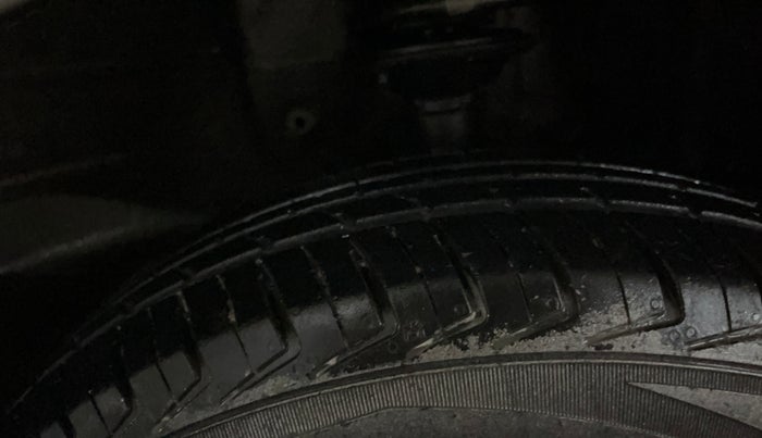 2022 Maruti New Wagon-R LXI 1.0, Petrol, Manual, 6,059 km, Right Front Tyre Tread