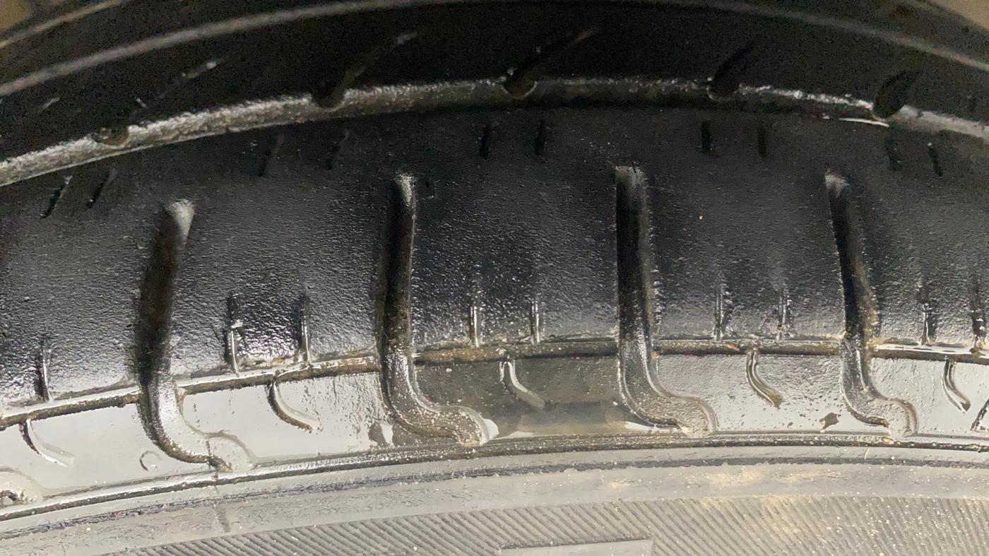 2021 Datsun Redi Go T, Petrol, Manual, 75,569 km, Right Front Tyre Tread