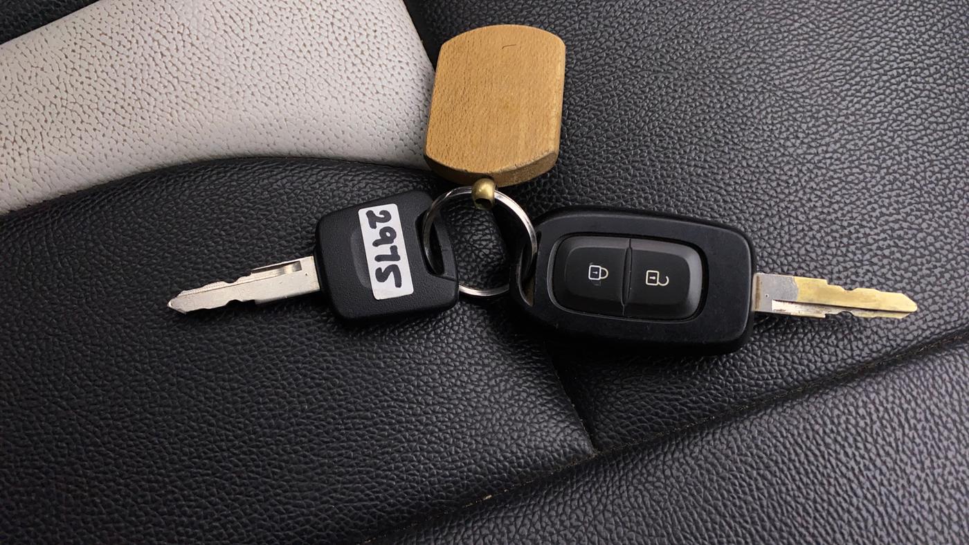 2021 Datsun Redi Go T, Petrol, Manual, 75,569 km, Key Close Up