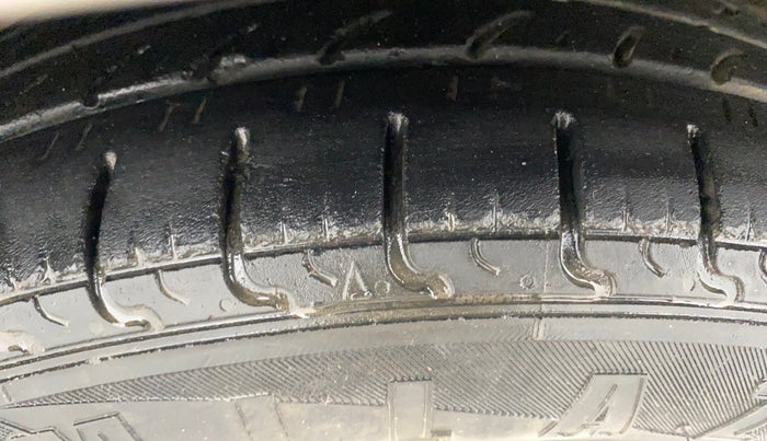 2021 Datsun Redi Go T, Petrol, Manual, 75,534 km, Left Front Tyre Tread