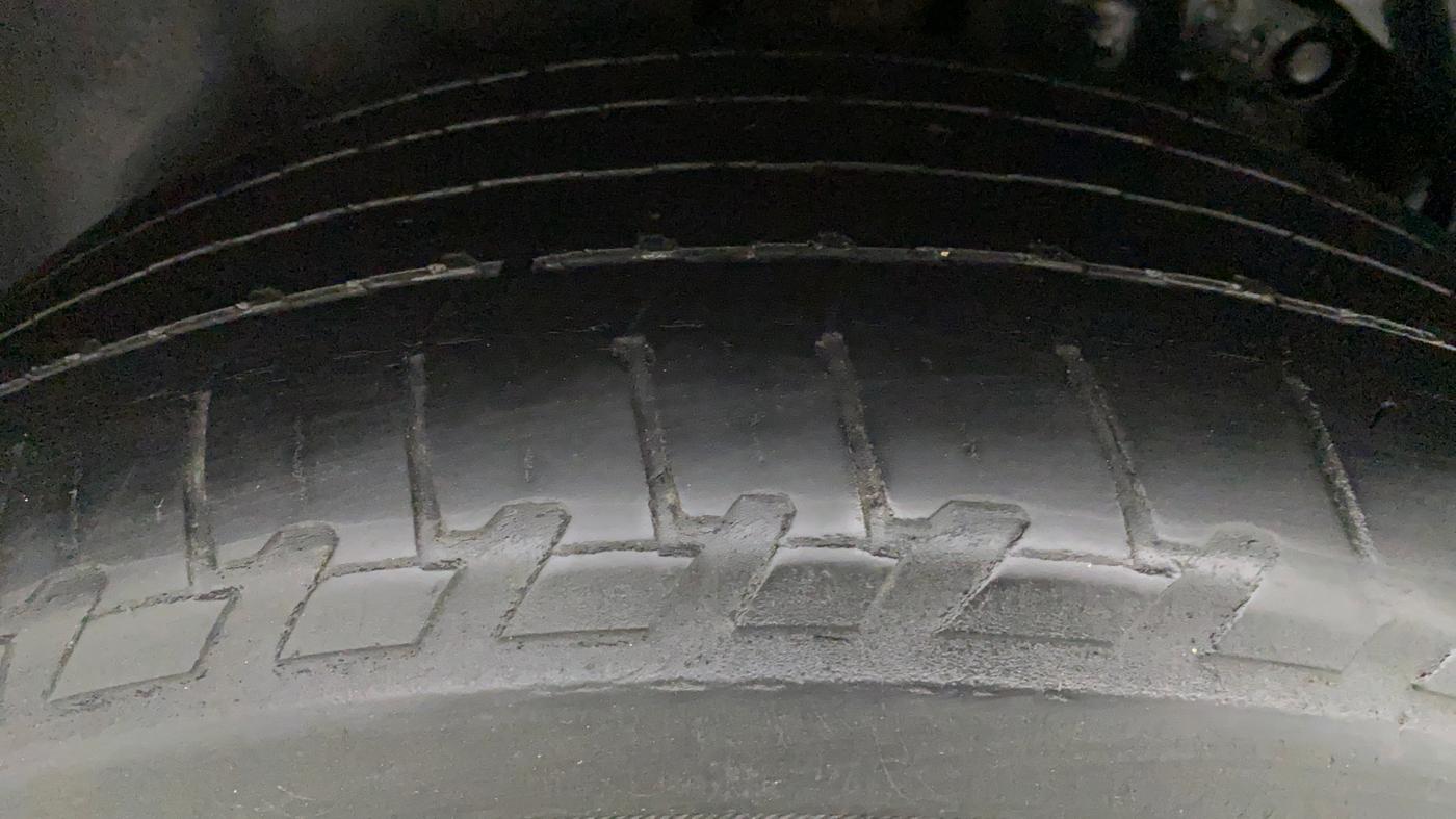 2022 Tata Harrier XZA PLUS 2.0L DARK EDITION, Diesel, Automatic, 30,117 km, Right Rear Tyre Tread