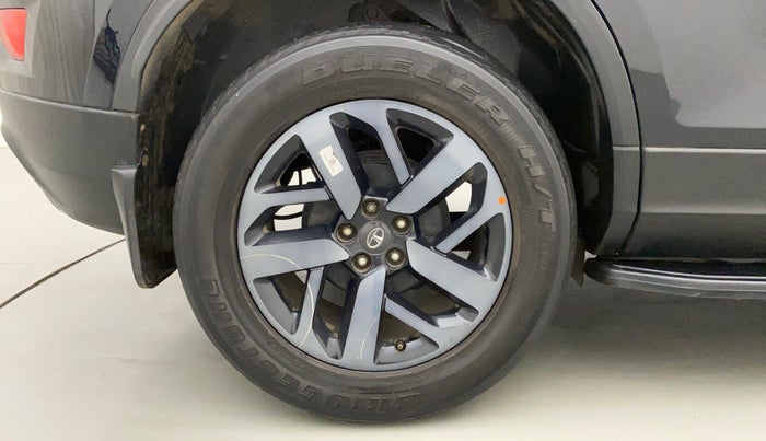2022 Tata Harrier XZA PLUS 2.0L DARK EDITION, Diesel, Automatic, 30,117 km, Right Rear Wheel