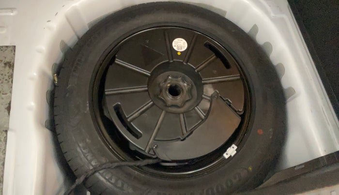 2021 Skoda KUSHAQ STYLE 1.0L TSI MT, Petrol, Manual, 47,205 km, Spare Tyre