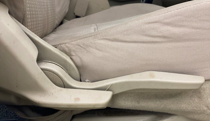 2018 Maruti Dzire VXI AMT, CNG, Automatic, 1,46,610 km, Driver Side Adjustment Panel