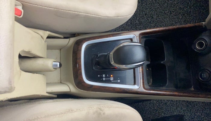 2018 Maruti Dzire VXI AMT, CNG, Automatic, 1,46,610 km, Gear Lever