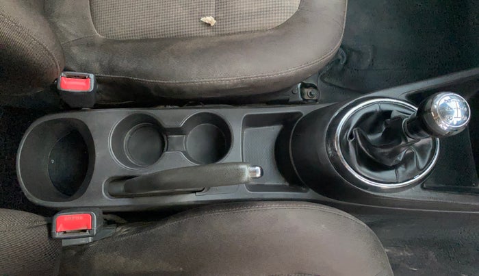 2013 Hyundai i20 SPORTZ 1.2, Petrol, Manual, 91,706 km, Gear Lever