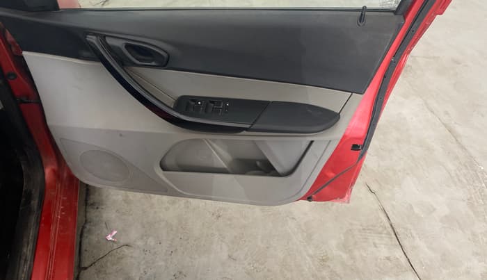 2018 Tata TIGOR XT PETROL, Petrol, Manual, 81,512 km, Driver Side Door Panels Control
