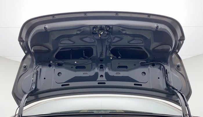 2018 Maruti Ciaz ZETA 1.4  AT PETROL, Petrol, Automatic, 85,512 km, Boot Door Open