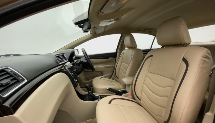 2018 Maruti Ciaz ZETA 1.4  AT PETROL, Petrol, Automatic, 85,512 km, Right Side Front Door Cabin