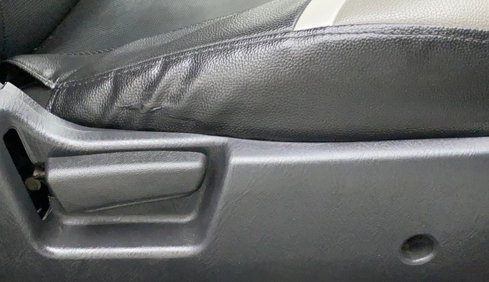 2021 Maruti Alto LXI OPT CNG, CNG, Manual, 16,516 km, Driver Side Adjustment Panel