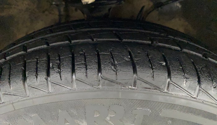 2021 Maruti Alto LXI OPT CNG, CNG, Manual, 16,516 km, Right Front Tyre Tread