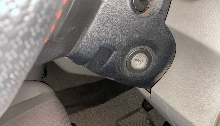 2016 Mahindra Kuv100 K4 6 STR, Petrol, Manual, 53,834 km, Keyless Start/ Stop Button