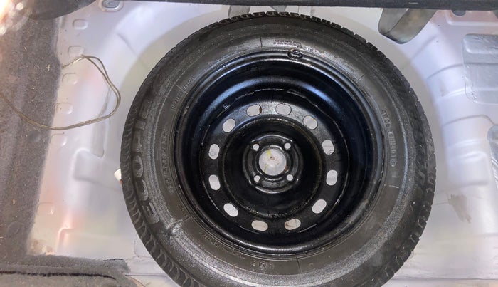 2016 Mahindra Kuv100 K4 6 STR, Petrol, Manual, 53,834 km, Spare Tyre