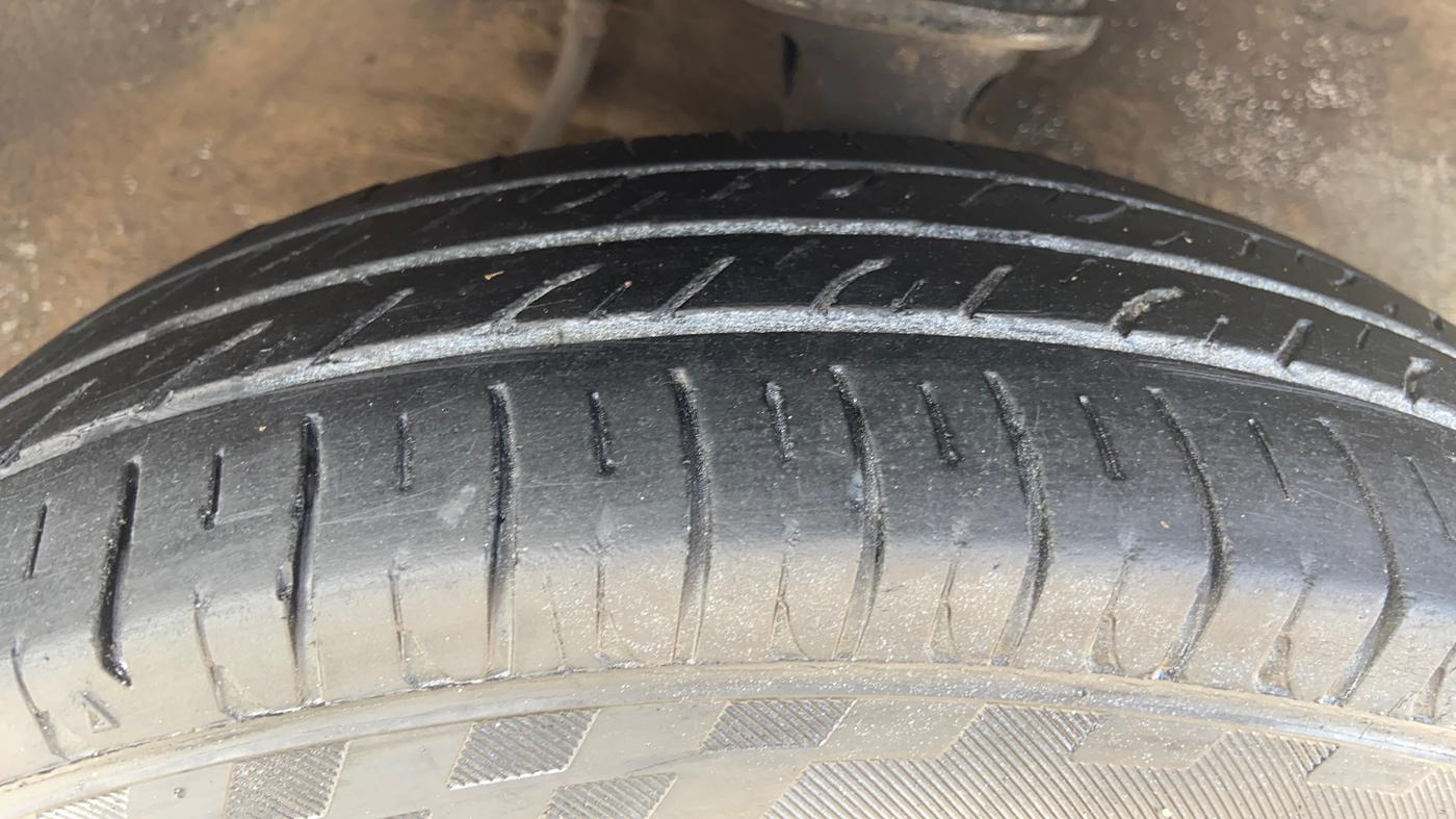 2014 Maruti Alto 800 LXI, Petrol, Manual, 58,347 km, Right Front Tyre Tread