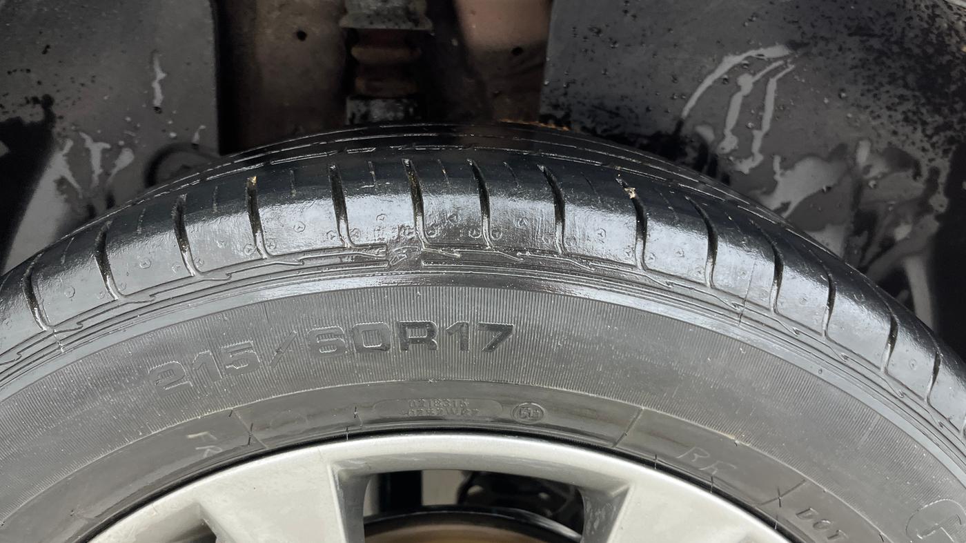 2019 KIA SELTOS HTX 1.5 PETROL, Petrol, Manual, 37,968 km, Right Rear Tyre Tread