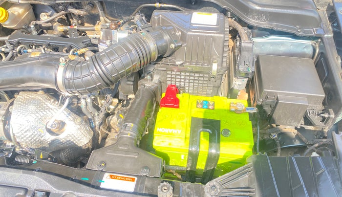 2021 Mahindra XUV300 W6 1.5 Diesel, Diesel, Manual, 68,068 km, Engine View - Left