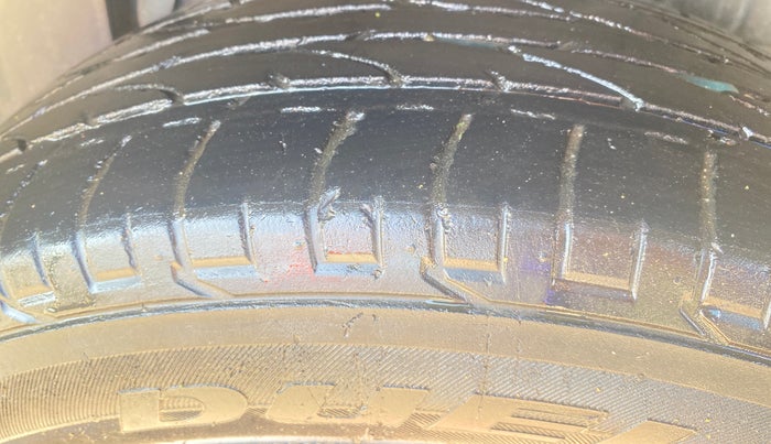 2021 Mahindra XUV300 W6 1.5 Diesel, Diesel, Manual, 68,068 km, Left Rear Tyre Tread