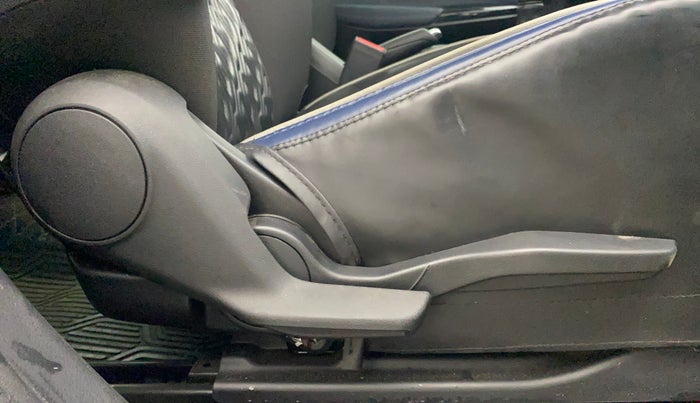 2022 Maruti Baleno ALPHA PETROL 1.2, Petrol, Manual, 9,599 km, Driver Side Adjustment Panel