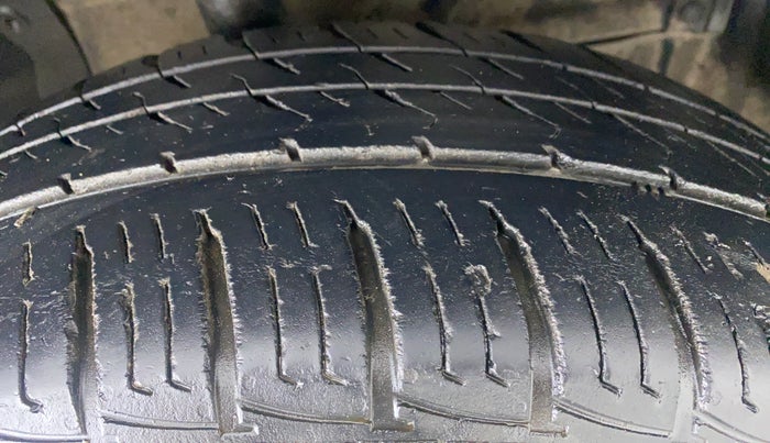 2018 Maruti Vitara Brezza VDI OPT, Diesel, Manual, 58,746 km, Right Front Tyre Tread