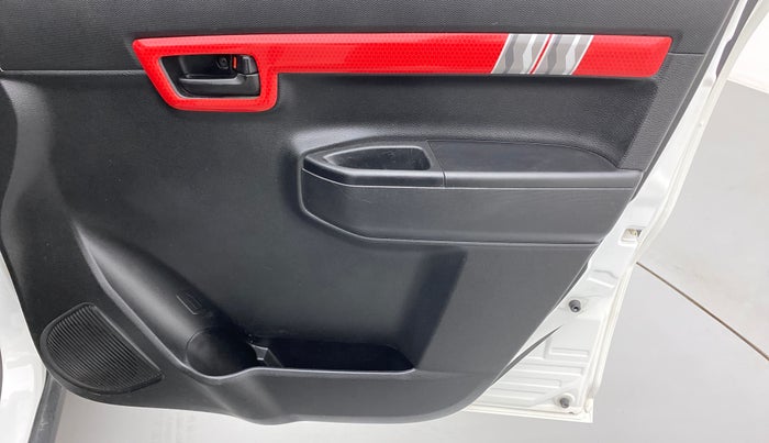 2022 Maruti S PRESSO VXI+, Petrol, Manual, 14,213 km, Driver Side Door Panels Control