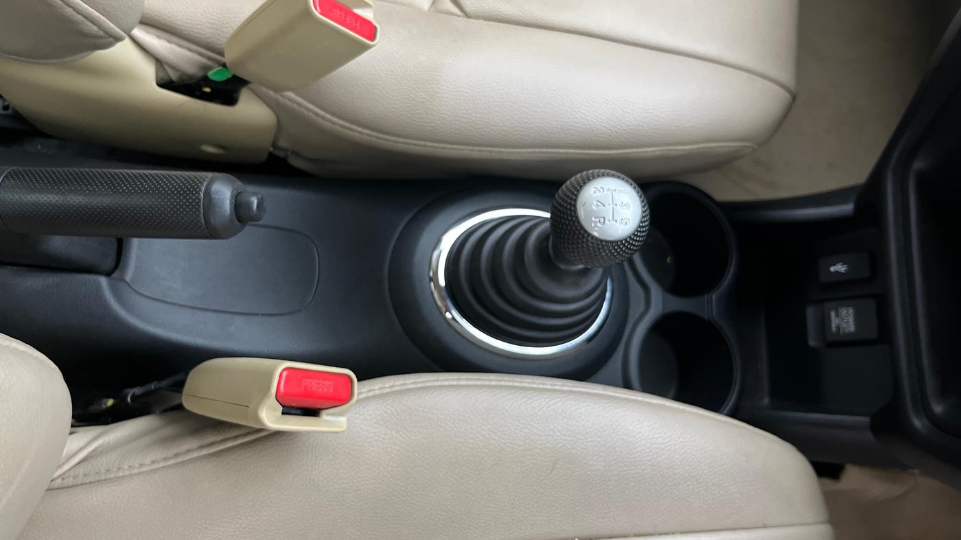 2018 Honda Brio S(O) MT, Petrol, Manual, 45,277 km, Gear Lever