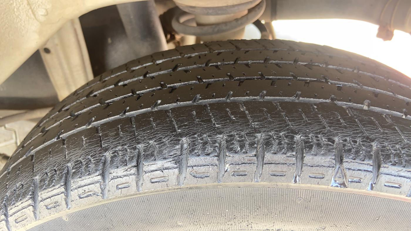 2017 Maruti Alto K10 VXI (O) AMT, Petrol, Automatic, 34,592 km, Left Rear Tyre Tread