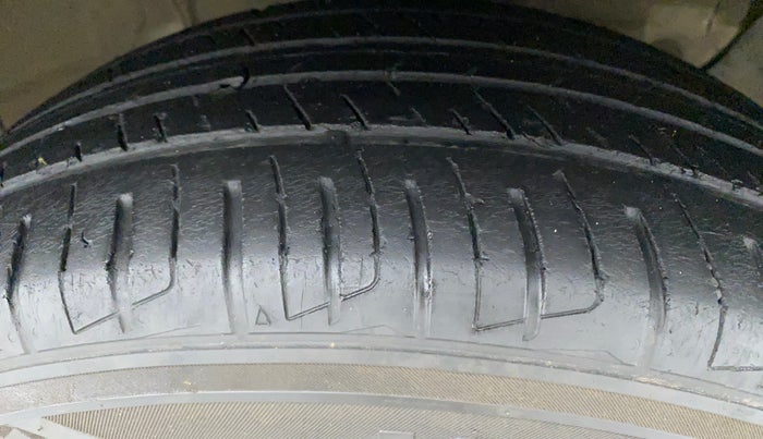 2020 Hyundai Creta S 1.5 PETROL, Petrol, Manual, 60,328 km, Right Front Tyre Tread