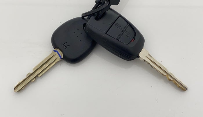 2016 Hyundai Grand i10 MAGNA 1.2 KAPPA VTVT, Petrol, Manual, 1,02,687 km, Key Close Up