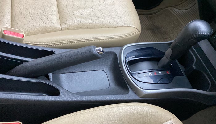 2016 Honda City VX CVT PETROL, Petrol, Automatic, 64,482 km, Gear Lever