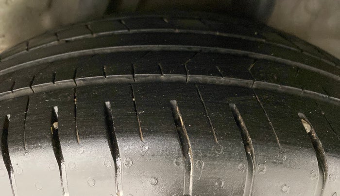2016 Honda City VX CVT PETROL, Petrol, Automatic, 64,482 km, Left Rear Tyre Tread