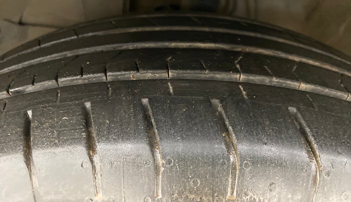 2016 Honda City VX CVT PETROL, Petrol, Automatic, 64,482 km, Left Front Tyre Tread