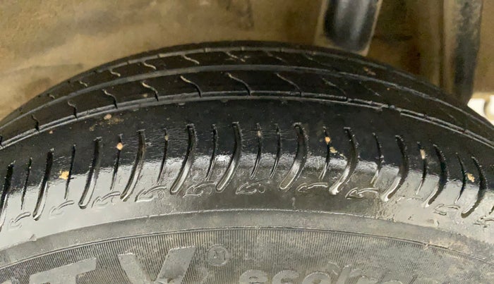 2020 Maruti S PRESSO VXI CNG, CNG, Manual, 64,311 km, Left Rear Tyre Tread