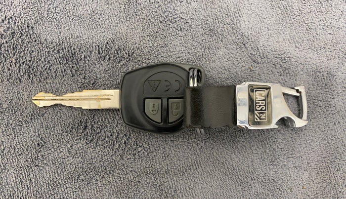 2020 Maruti S PRESSO VXI CNG, CNG, Manual, 64,311 km, Key Close Up