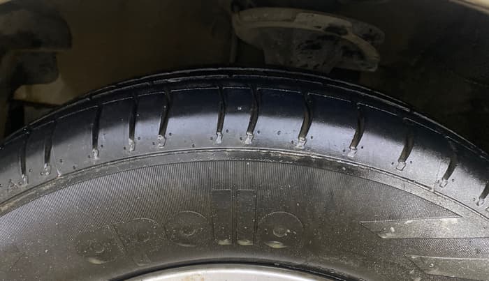 2013 Hyundai i10 SPORTZ 1.2 AT, Petrol, Automatic, 51,534 km, Left Front Tyre Tread