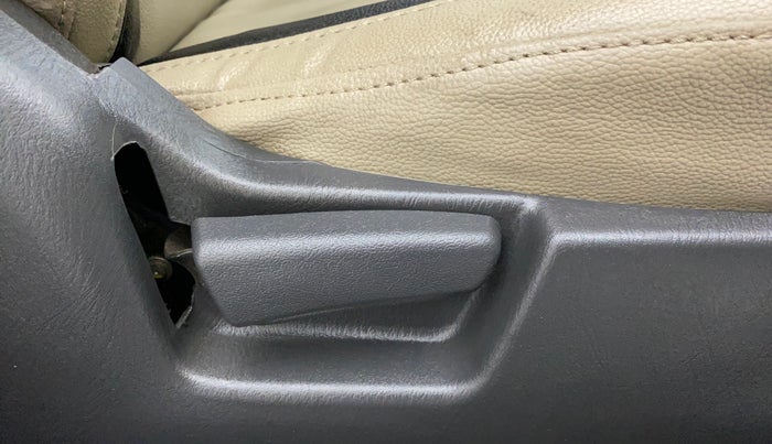 2017 Maruti Alto K10 VXI, Petrol, Manual, 17,167 km, Driver Side Adjustment Panel