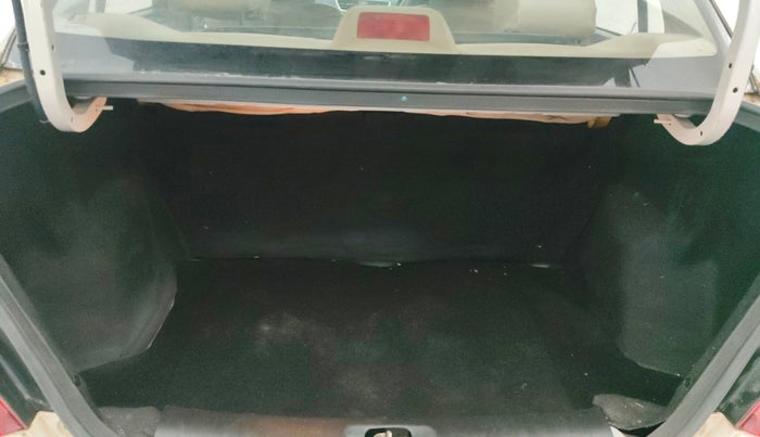 2015 Maruti Swift Dzire VXI, Petrol, Manual, 51,714 km, Boot Inside