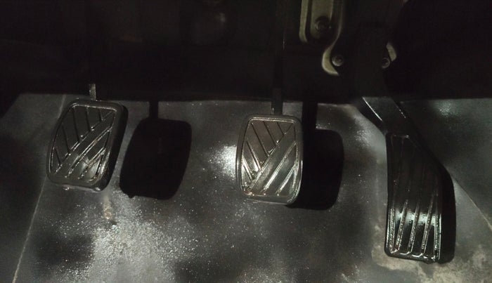 2015 Maruti Swift Dzire VXI, Petrol, Manual, 51,714 km, Pedals