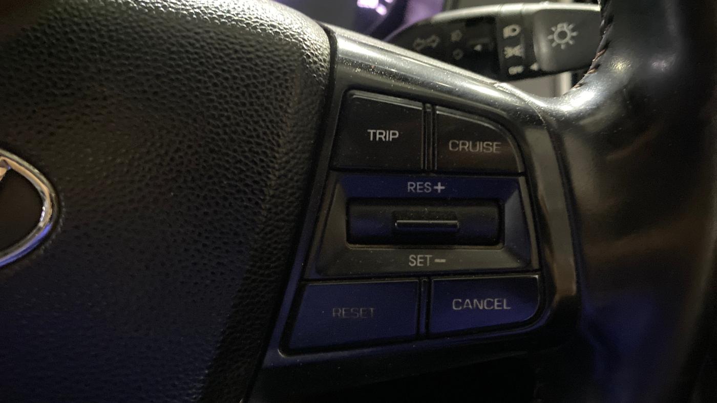 2018 Hyundai Creta SX 1.6 PETROL DUAL TONE, Petrol, Manual, 74,287 km, Adaptive Cruise Control
