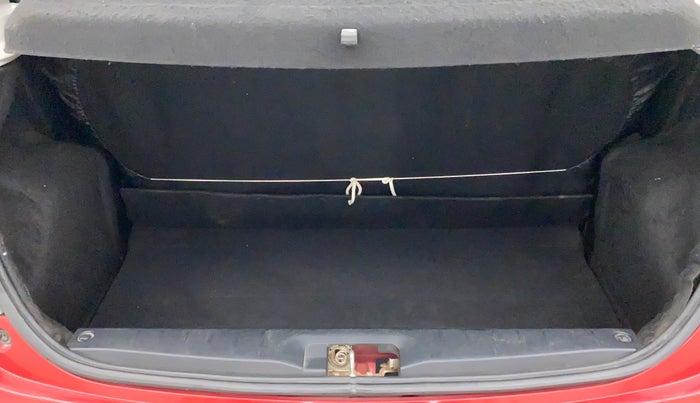 2011 Toyota Etios Liva V, Petrol, Manual, 27,013 km, Boot Inside