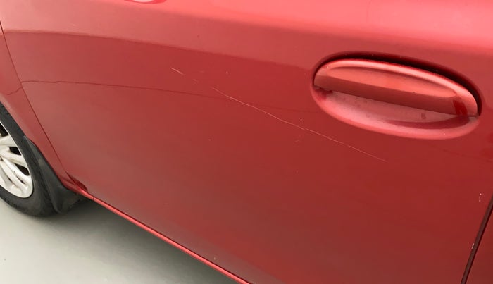 2011 Toyota Etios Liva V, Petrol, Manual, 27,013 km, Front passenger door - Slightly dented