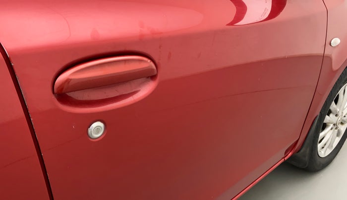 2011 Toyota Etios Liva V, Petrol, Manual, 27,013 km, Driver-side door - Slightly dented