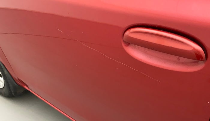 2011 Toyota Etios Liva V, Petrol, Manual, 27,013 km, Front passenger door - Minor scratches