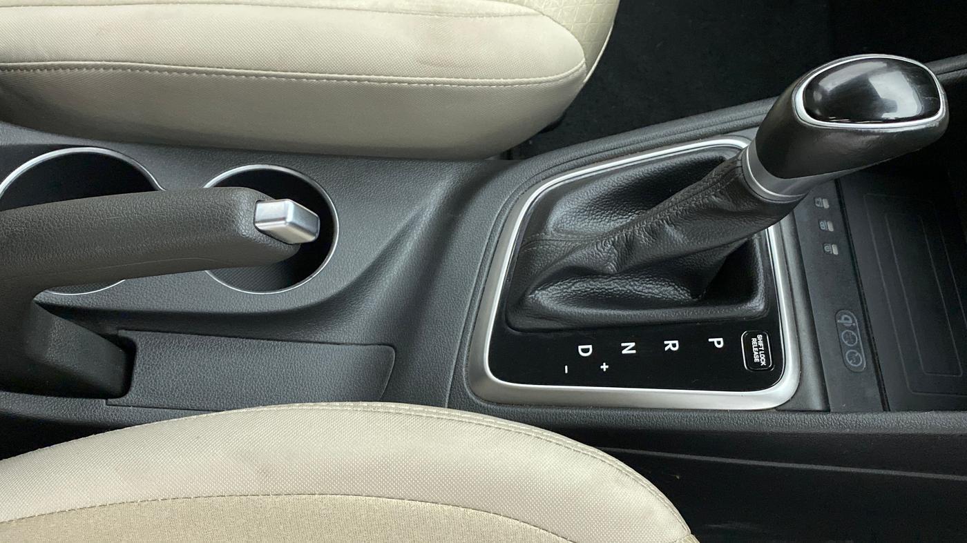 2020 Hyundai Verna SX 1.5 CRDI AT, Diesel, Automatic, 45,062 km, Gear Lever