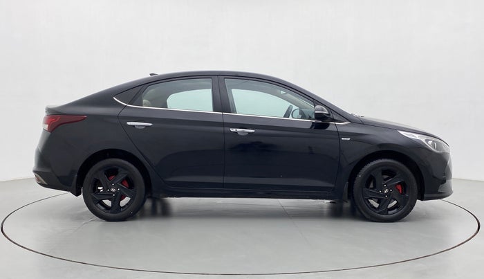 2020 Hyundai Verna SX 1.5 CRDI AT, Diesel, Automatic, 45,062 km, Right Side View