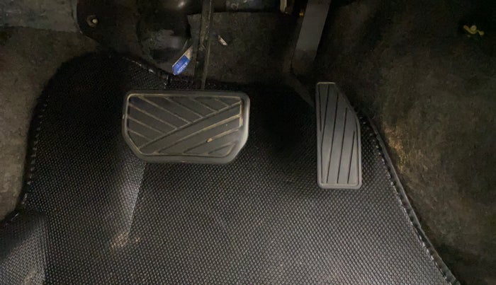 2017 Maruti Celerio ZXI AMT, Petrol, Automatic, 1,06,997 km, Pedals