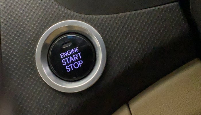 2017 Hyundai Verna 1.6 VTVT SX (O), Petrol, Manual, 74,214 km, Keyless Start/ Stop Button