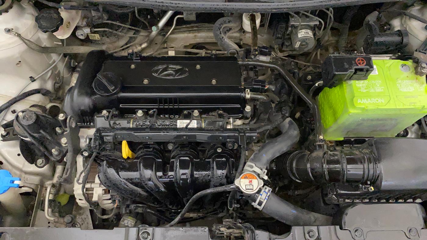 2017 Hyundai Verna 1.6 VTVT SX (O), Petrol, Manual, 74,238 km, Engine View