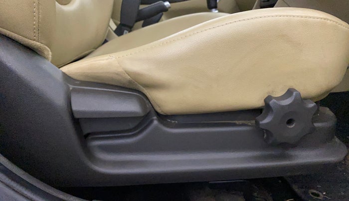 2017 Hyundai Verna 1.6 VTVT SX (O), Petrol, Manual, 74,214 km, Driver Side Adjustment Panel