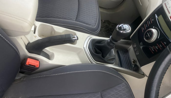 2020 Mahindra XUV300 W8 1.5 DIESEL, Diesel, Manual, 17,802 km, Gear Lever